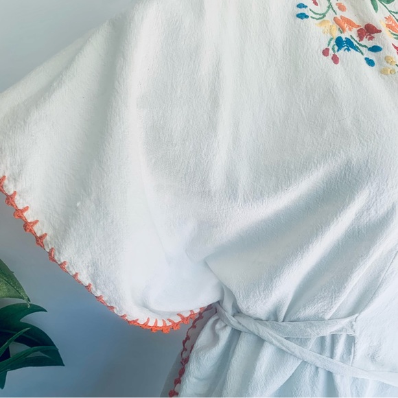 b l o o m :: Vintage 70s Floral Boho Embroidered Tunic - Picture 10 of 14